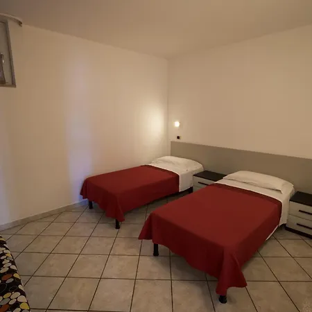 Aparthotel La Madrugada *