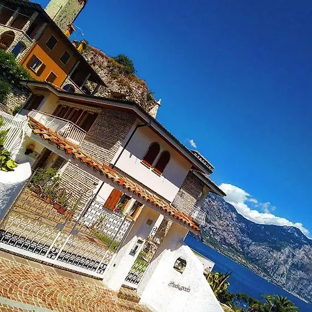 Aparthotel La Madrugada