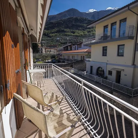 La Madrugada Aparthotel