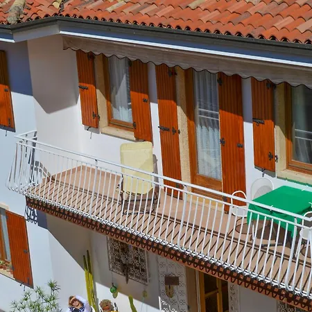 Apartmanhotel La Madrugada Malcesine